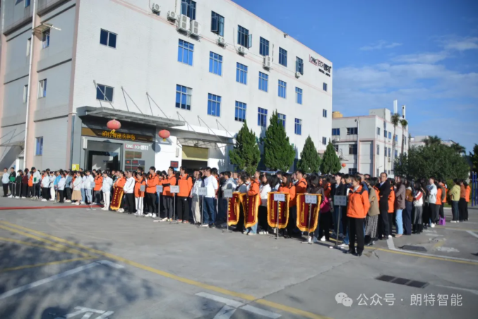 ggpoker�������ܣ�����ʢ��չ�緶����������������ȫԱ�������³�